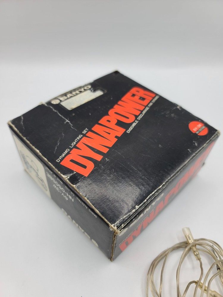 New Sanyo Dynapower 6-V 3-W Light With Generator for Sale in Los