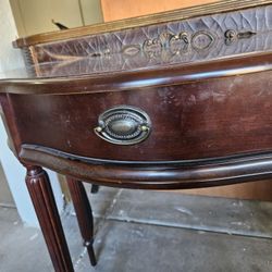 Vintage Bombay Company Mahogany Table