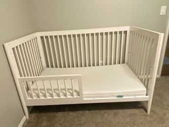 Toddler Bed with Mattress