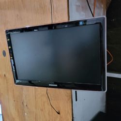 22 Inch  Samsung TV HDMI