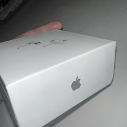 AirPod Pro 2s 