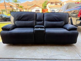 Electric reclining couch