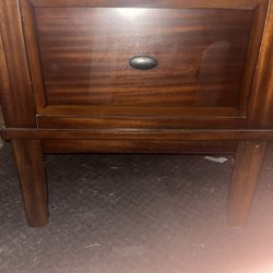 Dresser/Nightstands