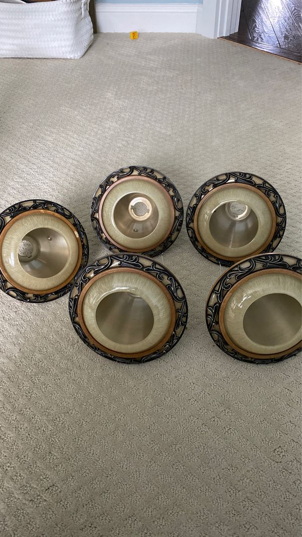 5 recessed light decorative covers .. for Sale in FRANKFORT, IL - OfferUp