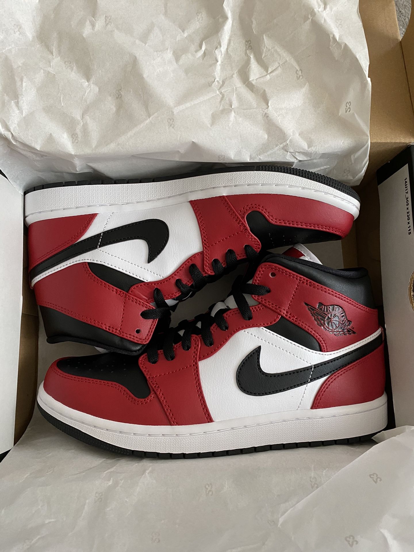 Jordan 1 Chicago Black Toe