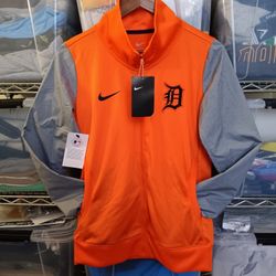 Women's Detroit Tigers Nike Track Windbreaker Jacket Small