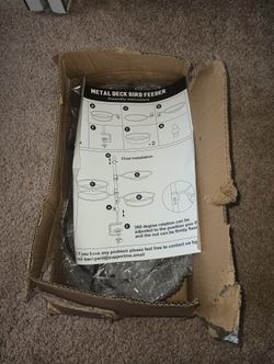 Metal Bird Feeder (New)