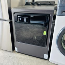 LG 7.3 cu. ft. Rear Control GAS Dryer with AI Sensing and TurboSteam $699 
