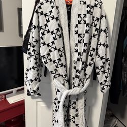 Off-White Robe