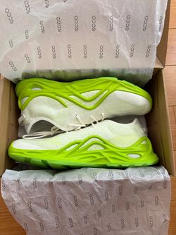 RUSH SALE‼️‼️ECCO White and Neon Green Sneakers