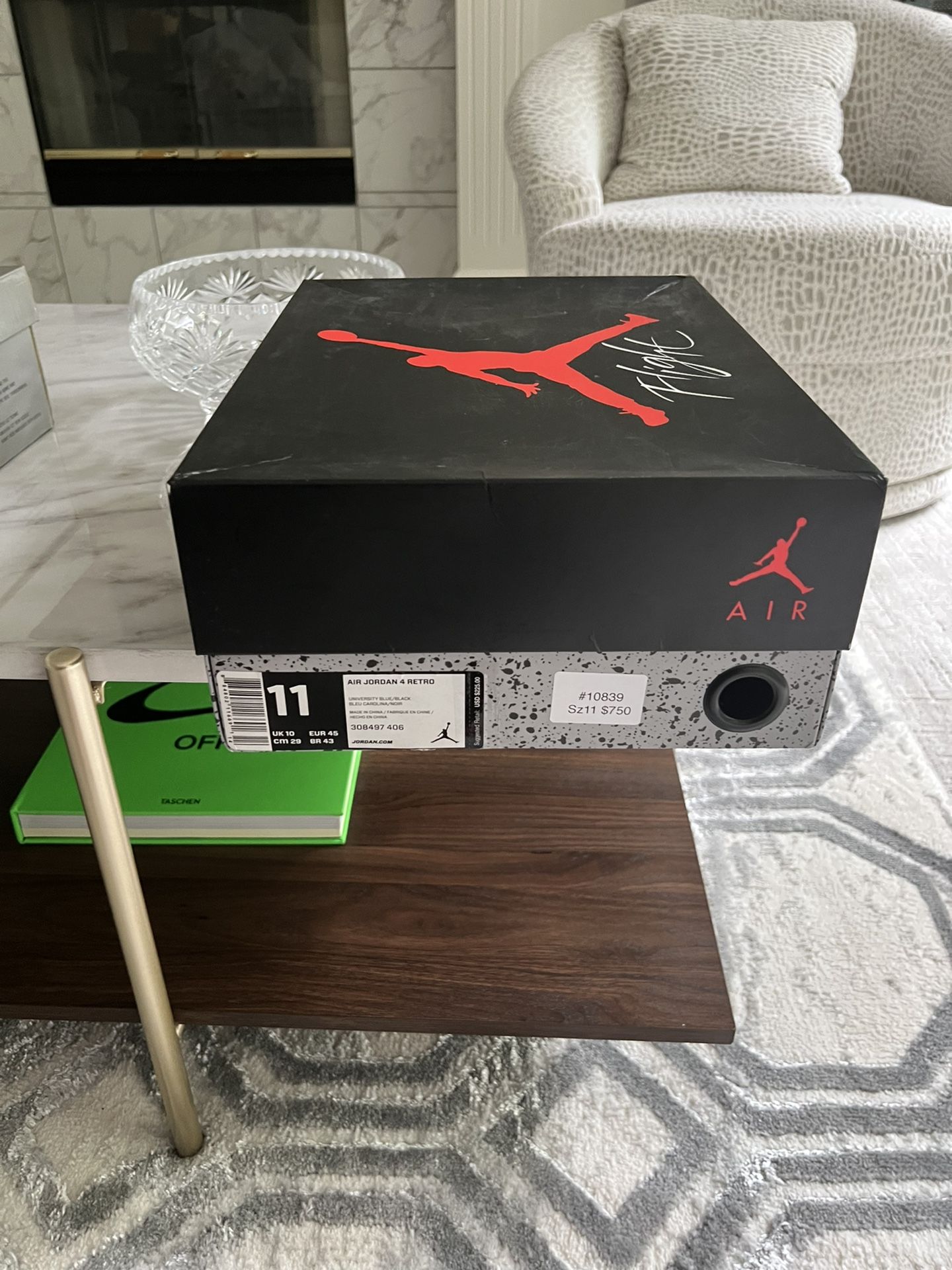 Travis Scott Air Jordan 4