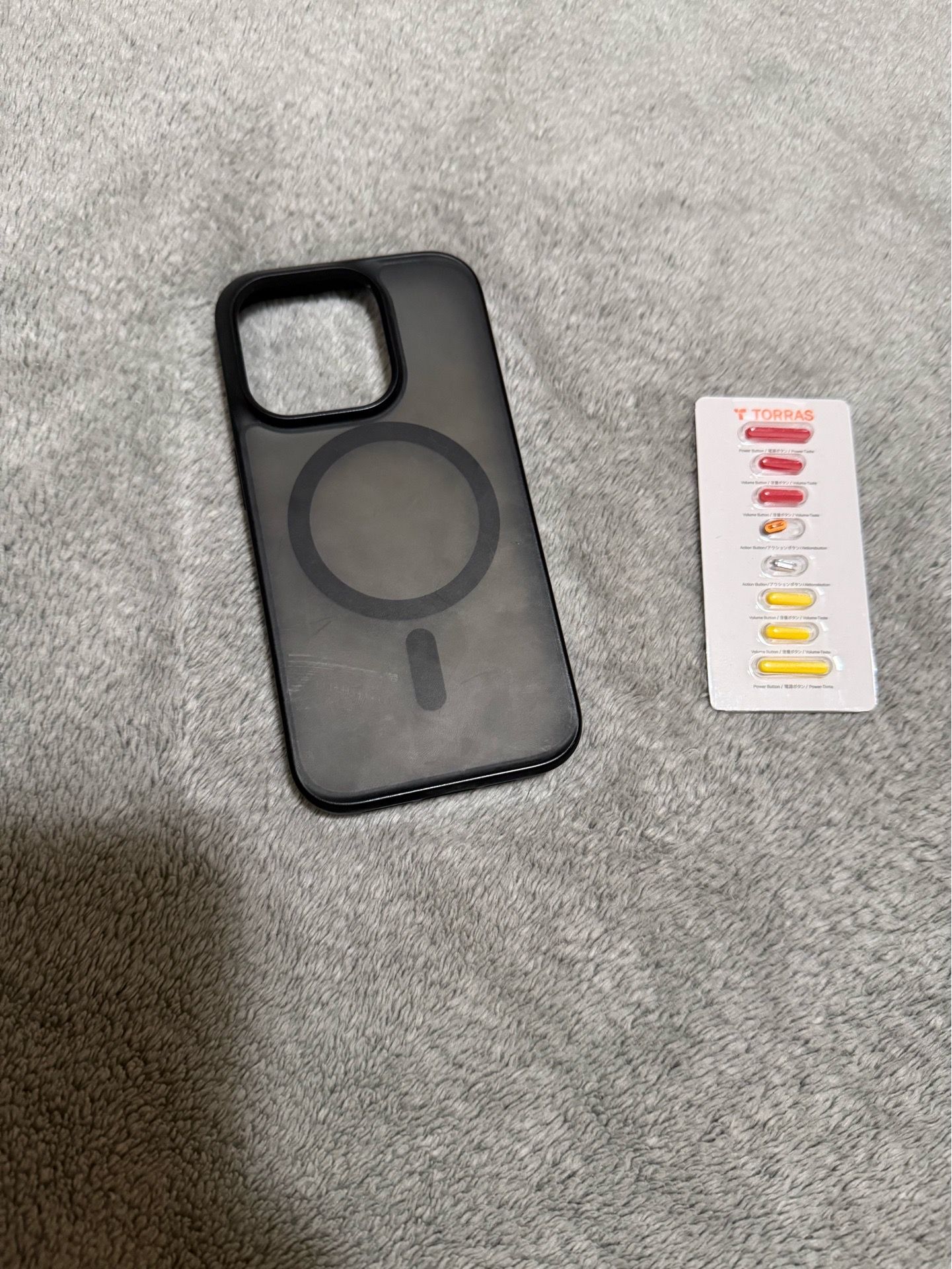 Torras iPhone 15 pro MagSafe case