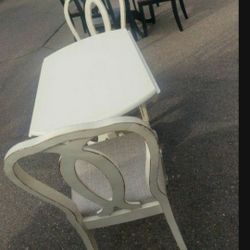 New Set Round Table And 2 Chairs High Quality 