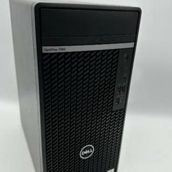 DELL 17-10700  32 Ram SSD Windows 11 Pro
