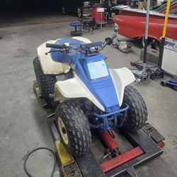 Suzuki Lt80
