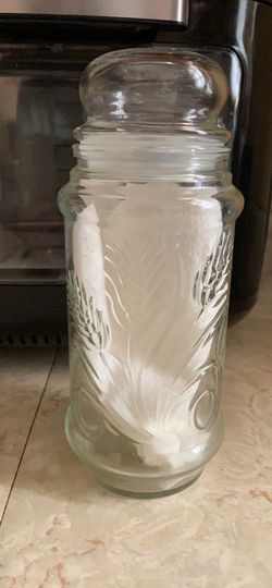 Vintage 1982 Planter Mr. Peanut wheat design jar