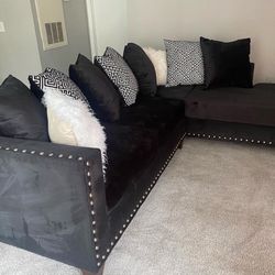 Santos Gray Sectional /couch /Living room set