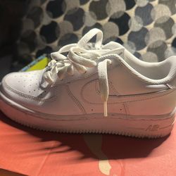 Nike Air Force size5 Y