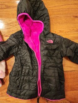 Winter Jackets 2t,3t,4t,5t North Face,Disney, Tommy...etc