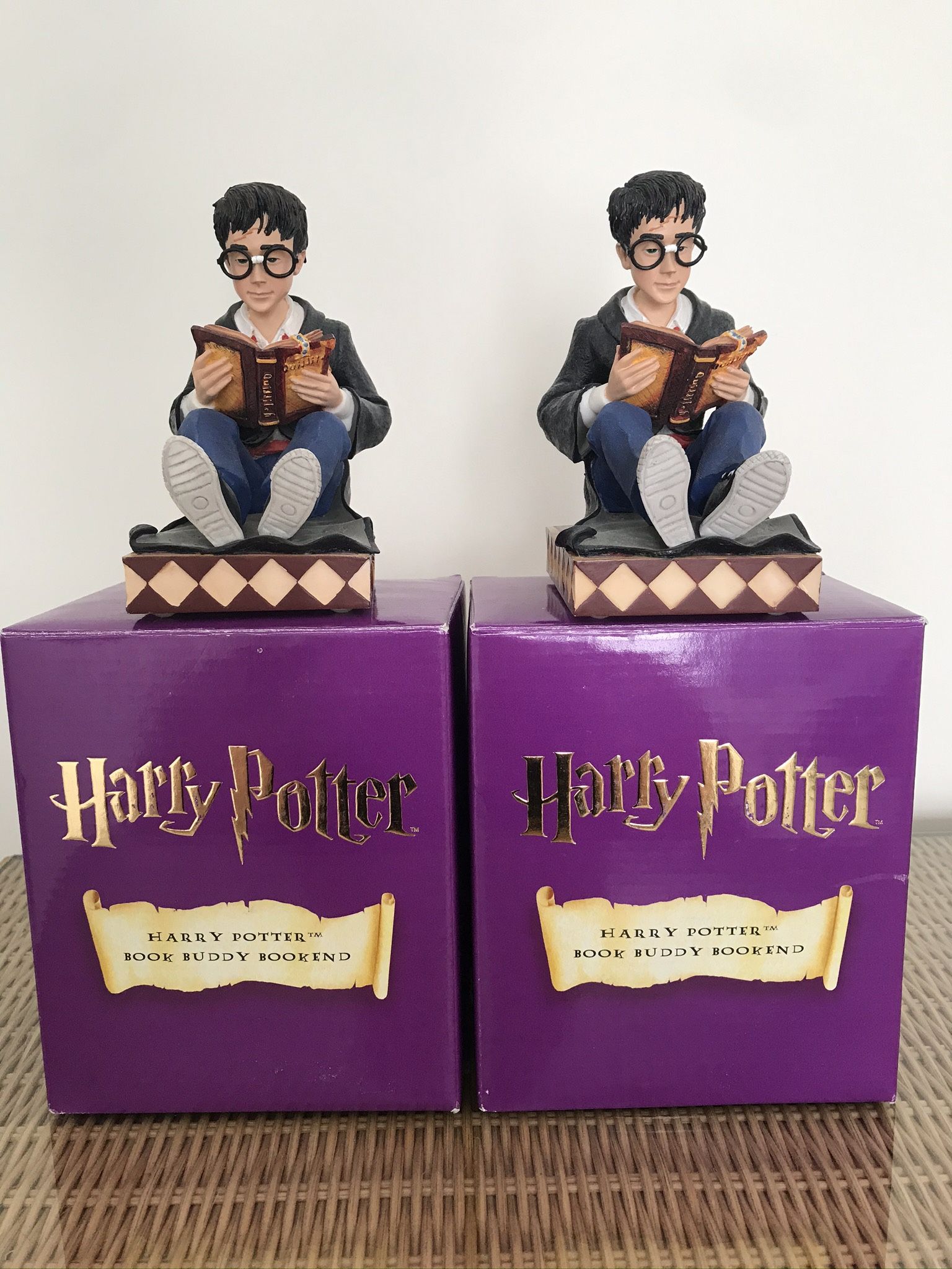 Harry Potter Bookends And 7 Hardback Books 