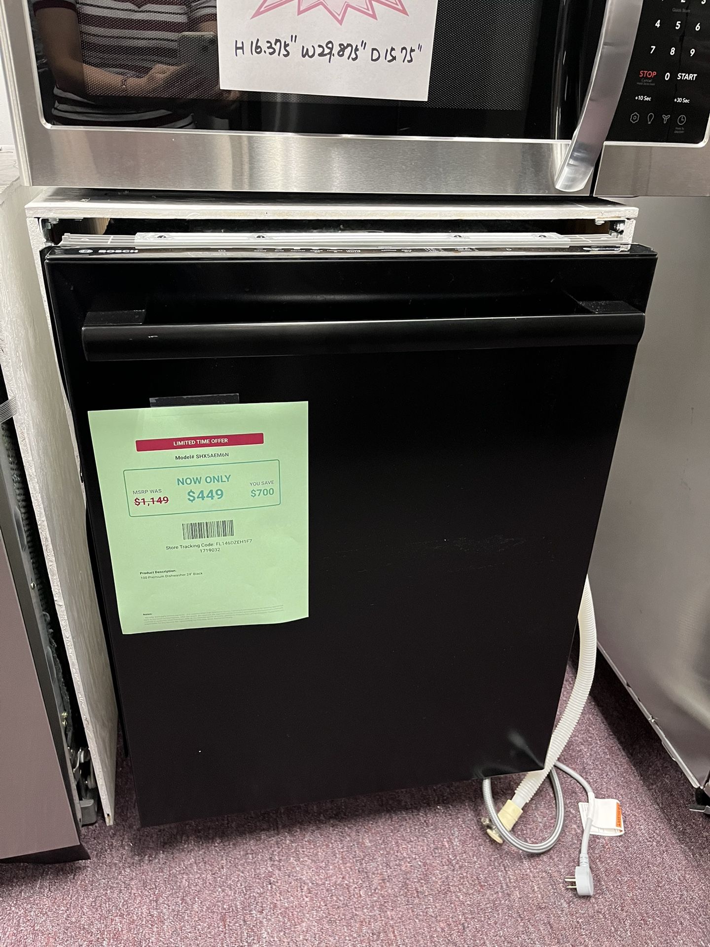 Dishwasher 24’ Black BOSCH New Open Box