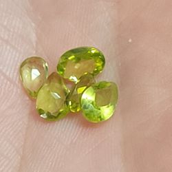 2pcs Natural Peridot Gemstone Tanzania Peridot VVS-SI Loose Gemstone 