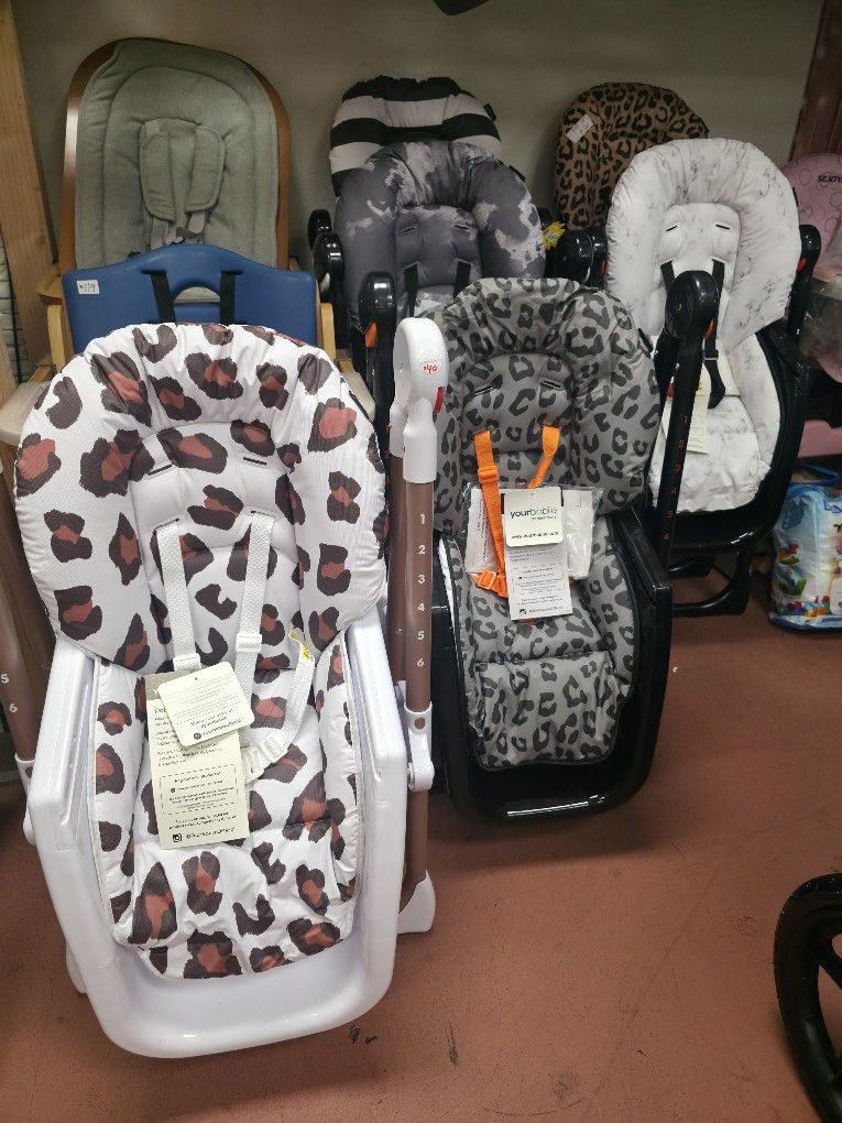NEW! High Chair, Wipeable Seat Cushion