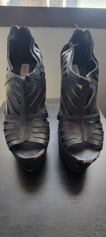 Steve Madden Wedges Size 6