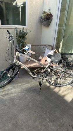 Electra Townie 7 City / Beach Cruiser 4- Gear