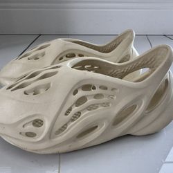 Adidas Yeezy Foam Runner Sulfur Used Women Size 7