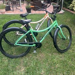 (2)Genesis Super 32 Cruiser bike 