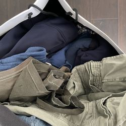 LARGE BAG WITH MENS CLOTHES LARGE SIZES PICK UP TODAY 