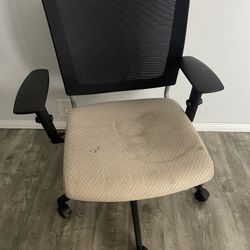 FREE OFFICE CHAIR