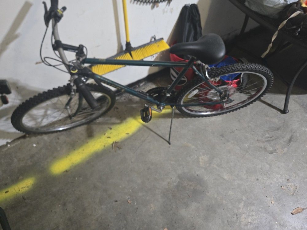 Huffy Speria MOUNTAIN BIKE