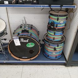 Pearl Drum Set 