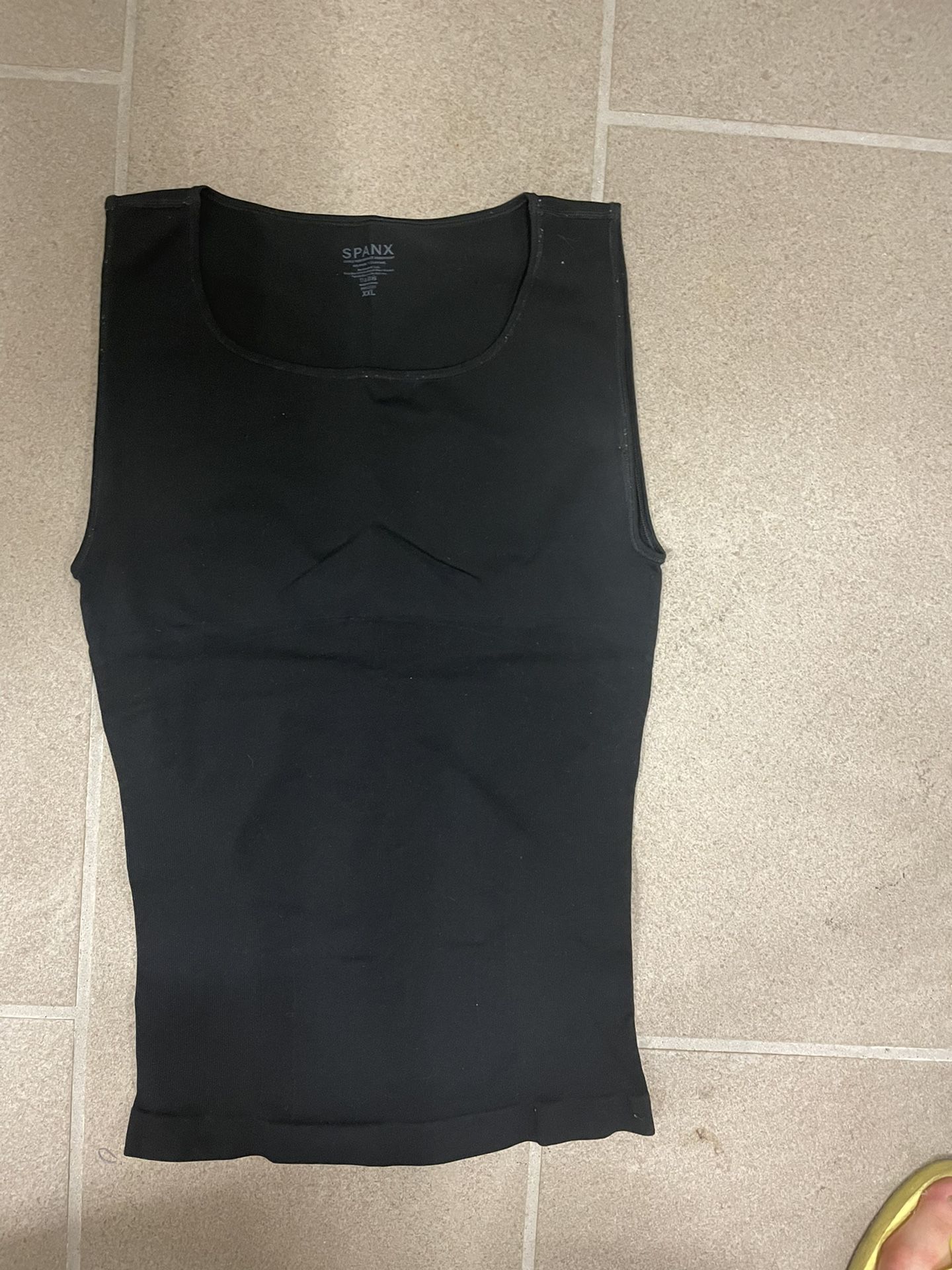 Spanx Mens Zoned Performance Tank : : Clothing, Shoes & Accessories