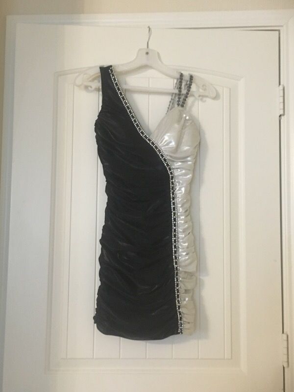 Homecoming Time (Very Cute Short Dress)