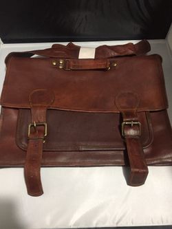 LEATHER BRIEFCASE BAG