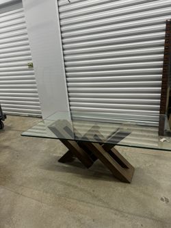 Glass and wood Coffee table