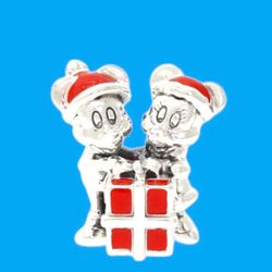 Authentic PANDORA DISNEY Mickey And Minnie Mouse Christmas3 Present Charm 