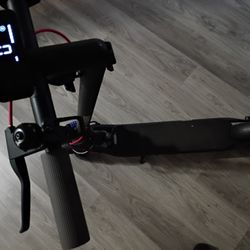 NAVEE Electric Scooter