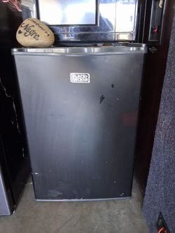 black and Decker mini freg