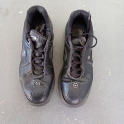 Golf Shoes: Hi-Tec Ladies size 6, Children's Size 4, Black