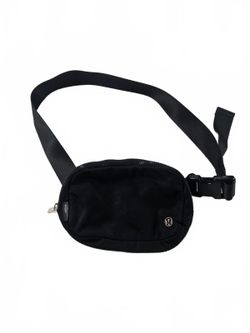 Lululemon Everywhere Belt Bag 1L Classic Black Belt Bag Athleisure Streetwear