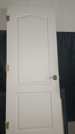 Bedroom door white far Eastside