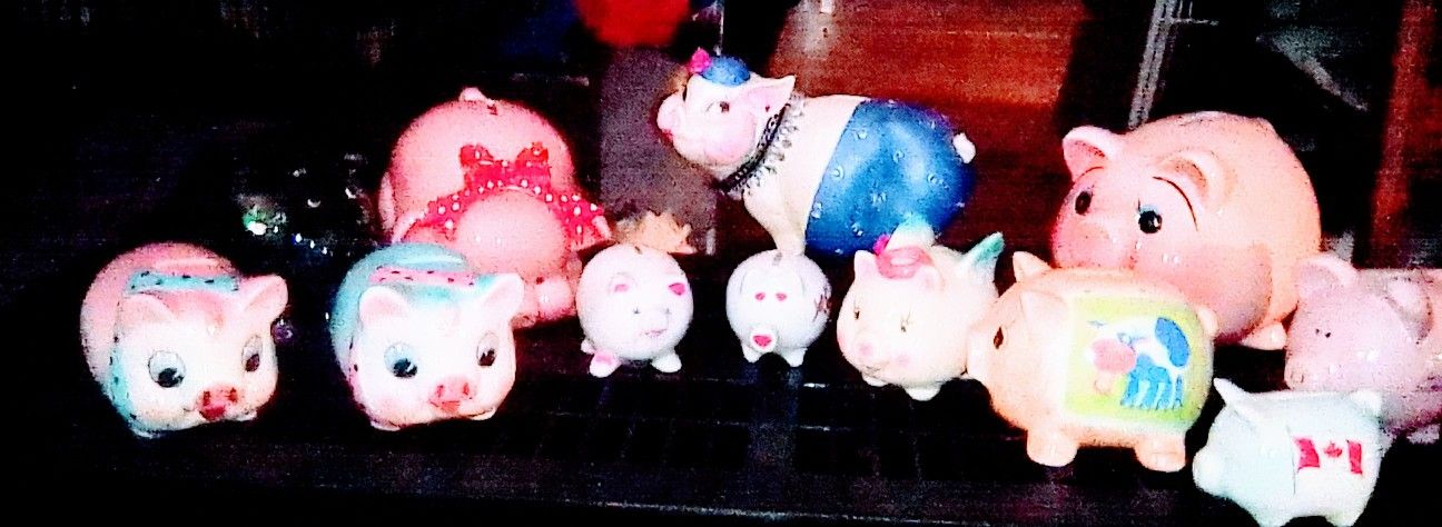 Lot of *12 Piggy "Pig" Banks ( Porcelain & Carnival Glass )