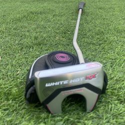 Women’s Odyssey White Hot RX V-Line Fang Putter With Head Cover  