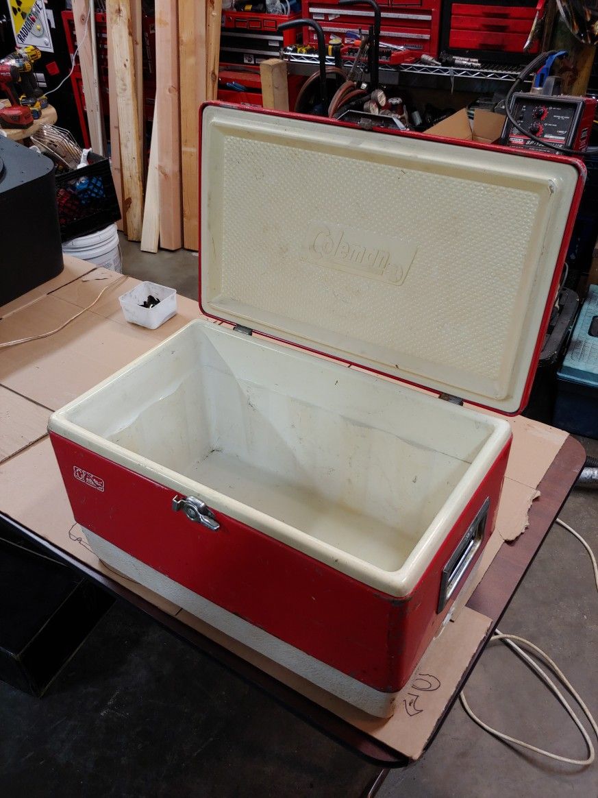 Vintage Metal Coleman Cooler for Sale in Renton, WA OfferUp