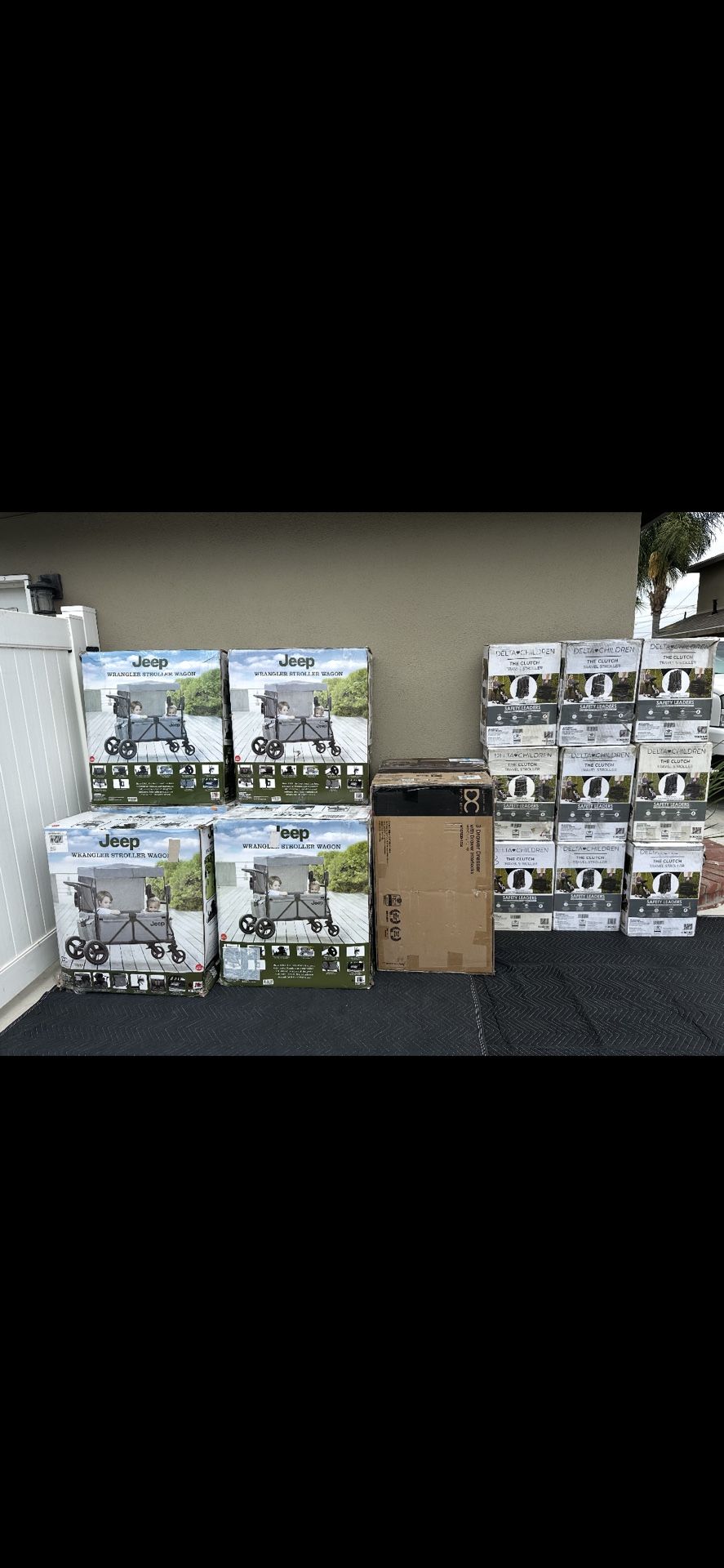 Mixed pallet/ Wagons/ Strollers/ Travel Stroller/ Dressers/ Bulk buyers