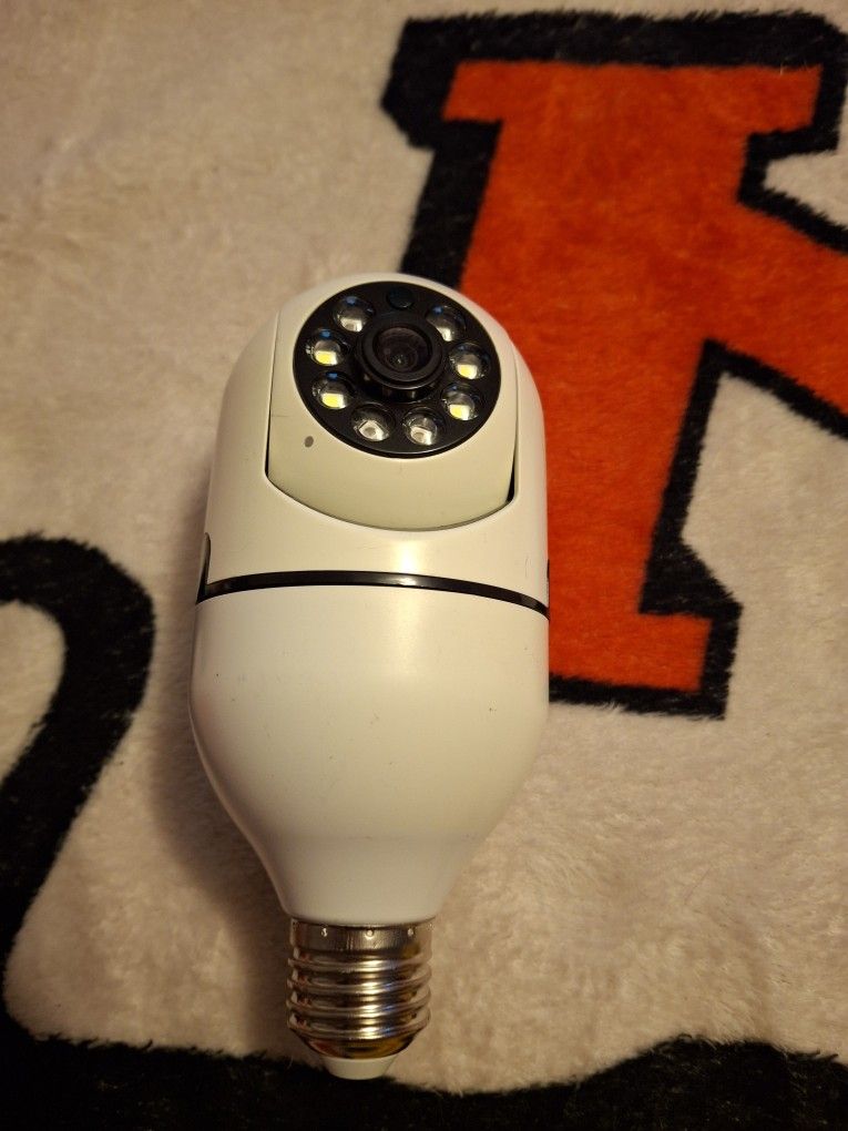 Security Camera Lightbulb